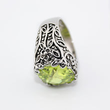BELLARIA Chartreuse Silver Detailed Statement Ring