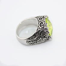 BELLARIA Chartreuse Silver Detailed Statement Ring