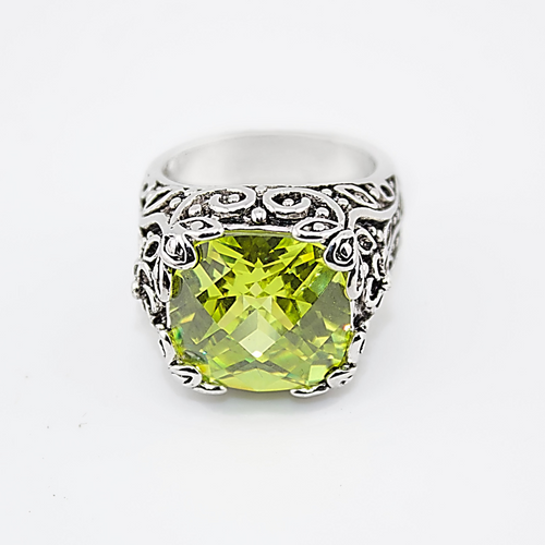 BELLARIA Chartreuse Silver Detailed Statement Ring