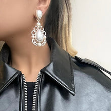 NIXIE Crystal Pearl Clip-ons Earrings