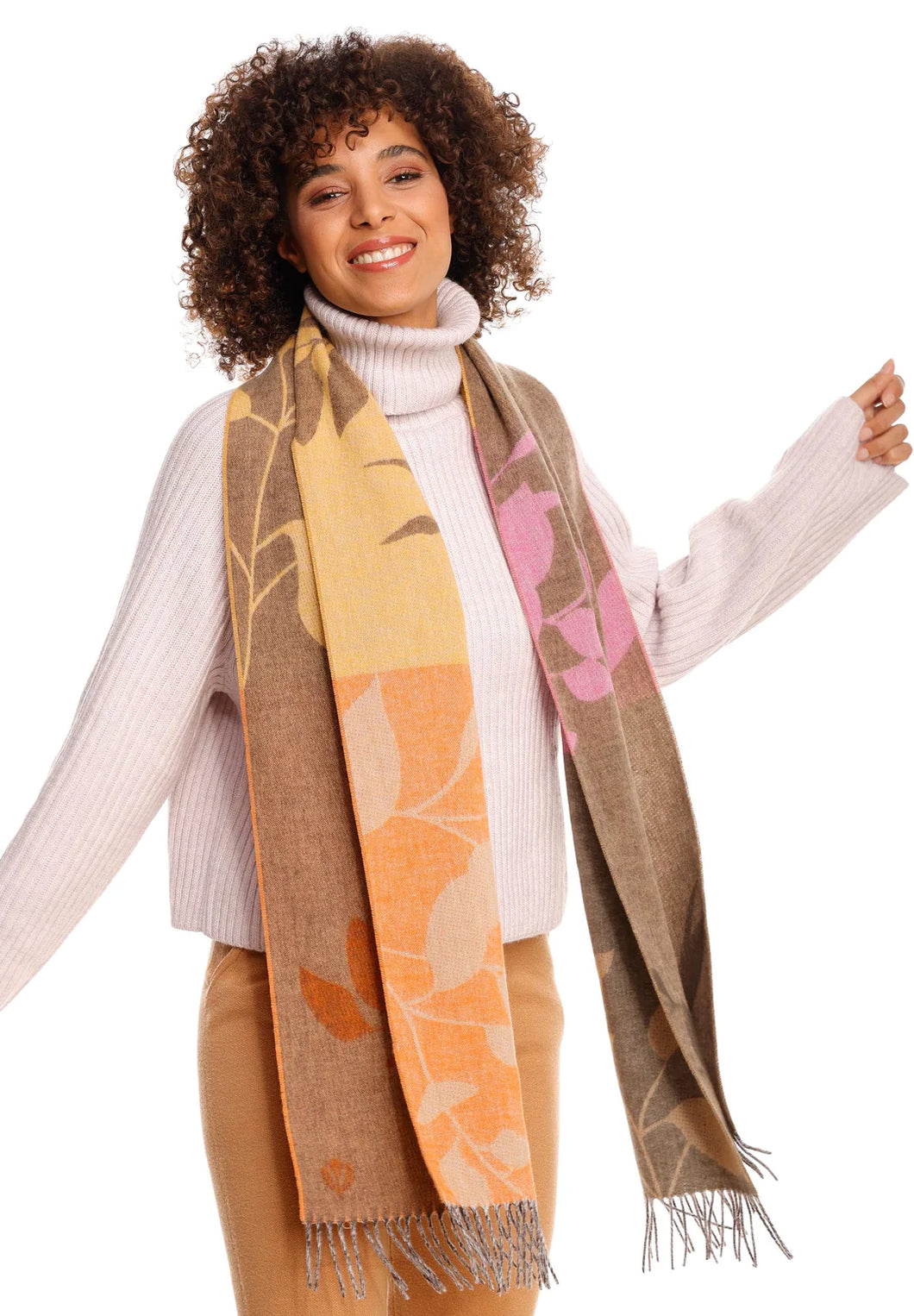 SUSTAINABILITY EDITION Leaves Recycled Scarf