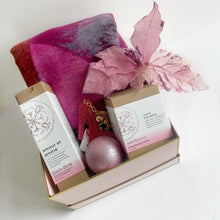 PRETTY IN PINK Gift Box