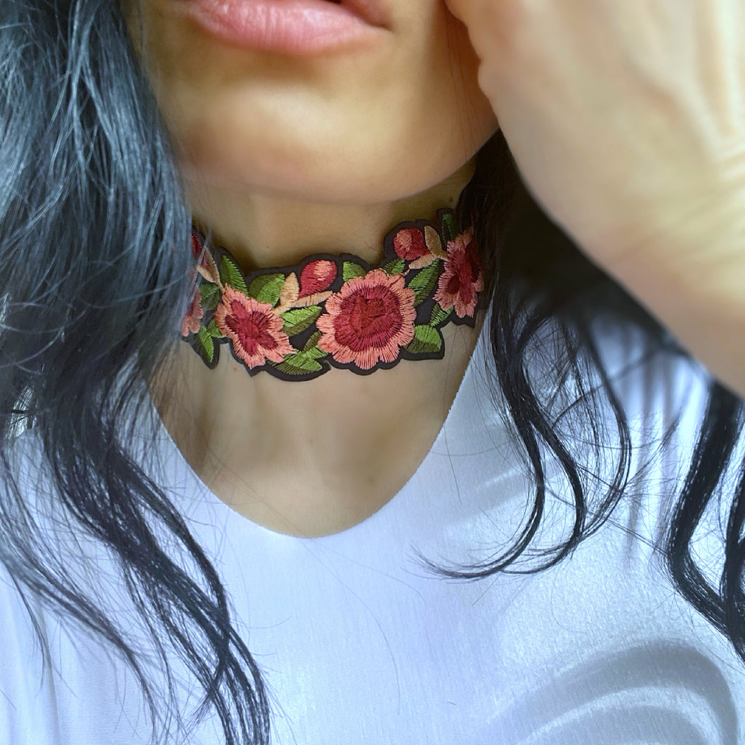 FAYE  Embroidered Choker Necklace